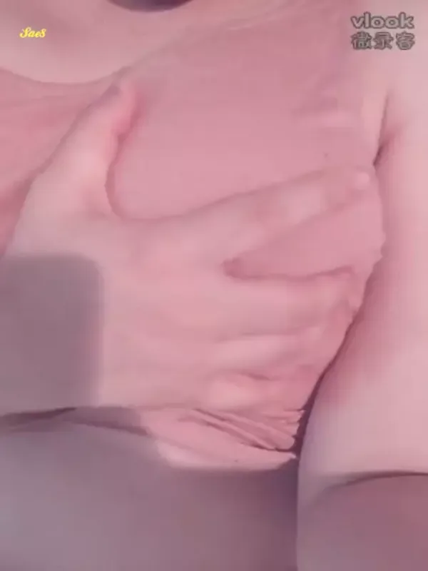 手机里面保存的丰满前女友视频